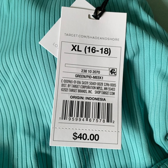 Shade & Shore Swimsuit XL - Picture 6 of 8